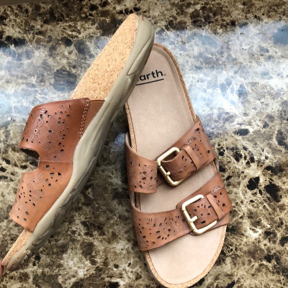 Earth Shoes - Earth brand sandals